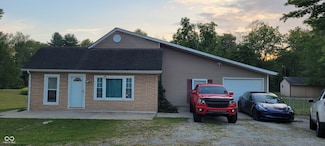 1905 W Brownstown Rd, North Vernon, IN 47265