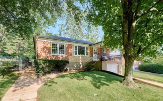 1609 Salem Hills Dr, Saint Louis, MO 63119