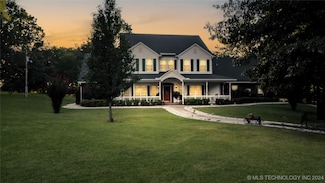 1608 N Broadway St, Stigler, OK 74462