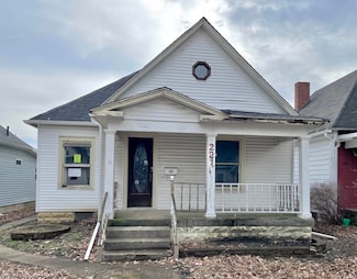 2215 Sycamore St, Terre Haute, IN 47807
