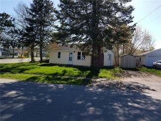 196 Falvey St, Bangor, ME 04401