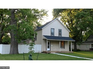 707 Ford Ave N, Glencoe, MN 55336