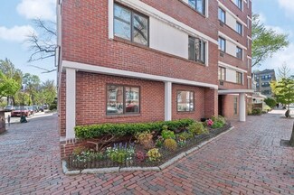 284 Harvard St Unit 24, Cambridge, MA 02139