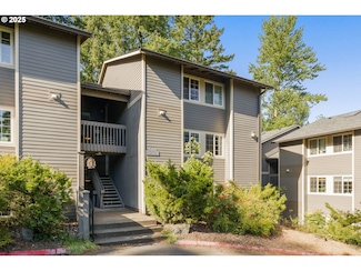 2409 SW Nebraska St Unit 10, Portland, OR 97239
