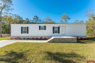 45 Royal Palm Ave, Defuniak Springs, FL 32433