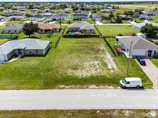 4132 NE 16th Ave, Cape Coral, FL 33909