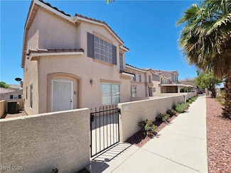 40 Belle La Blanc Ave, Las Vegas, NV 89123