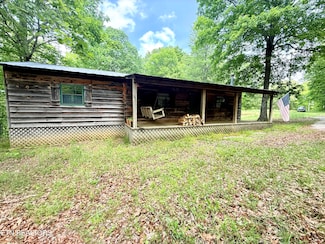 801 Christenson Rd, Deer Lodge, TN 37726