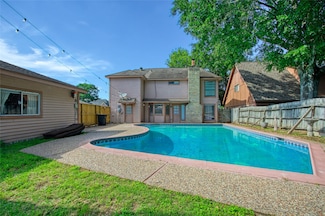 15623 Ensenada Dr, Houston, TX 77083