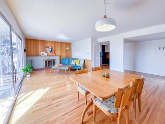 6518 Mossman Place NE, Albuquerque, NM 87110