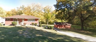 7019 N Elm St, Pleasant Valley, MO 64068