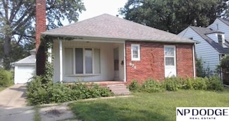 878 S 32nd St, Lincoln, NE 68510