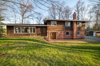 4106 N Bay Rd, Rhinelander, WI 54501