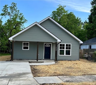 1416 R C Baldwin Ave, High Point, NC 27260
