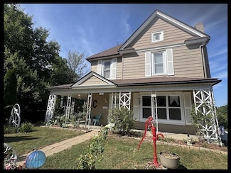 606 N Macon St, Bevier, MO 63532