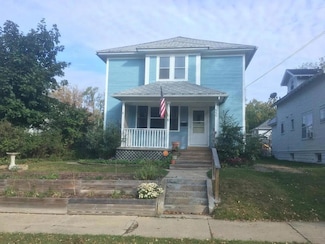 525 Shirley St NE, Grand Rapids, MI 49503