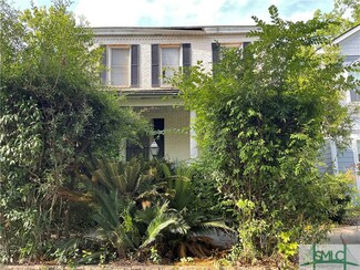 711 W 44th St, Savannah, GA 31405
