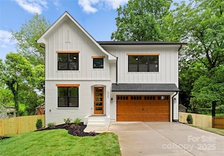 2033 Camp Greene St, Charlotte, NC 28208
