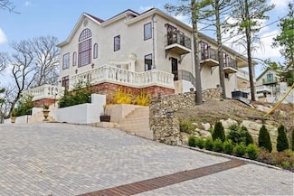 24 Atlantic Ave, Cohasset, MA 02025