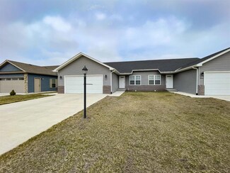 1911 Daisy St SE Unit 1, de Motte, IN 46310