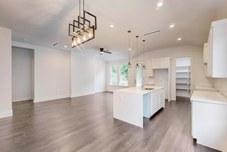 2323 Harding St, Dallas, TX 75215