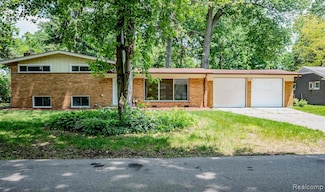46254 Custer Ave, Utica, MI 48317