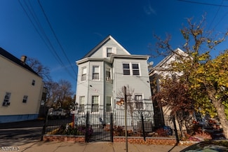 284 Summer St, Passaic, NJ 07055