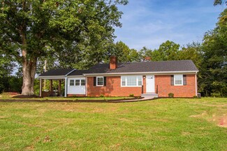 832 Dry Bridge Rd, Chatham, VA 24531