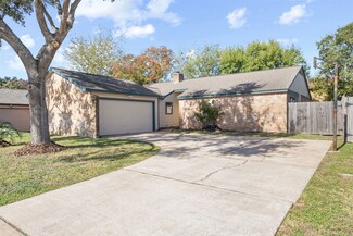 12726 Newbrook Dr, Houston, TX 77072
