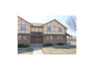 7027 N Fisk Ct, Kansas City, MO 64151
