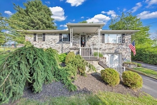 1578 Stanaford Rd, Beckley, WV 25801