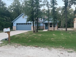 913 Hillburn Dr, West Tawakoni, TX 75474