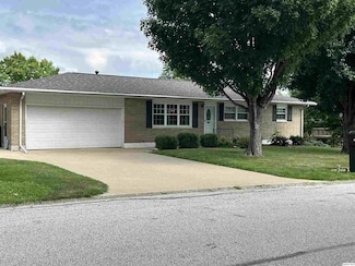 2416 Northridge Dr, Quincy, IL 62305