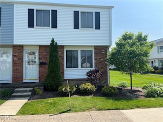 7426 Duke Ct Unit A, Mentor, OH 44060