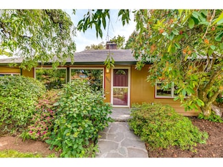 5040 SW Iowa St, Portland, OR 97221