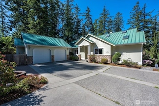 17340 Maple Ln, La Conner, WA 98257