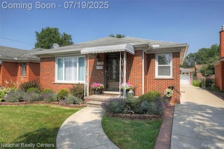 8126 Dale St, Dearborn Heights, MI 48127