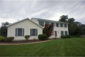 212 Stony Run Rd, Spring City, PA 19475