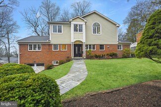 5208 Wapakoneta Rd, Bethesda, MD 20816