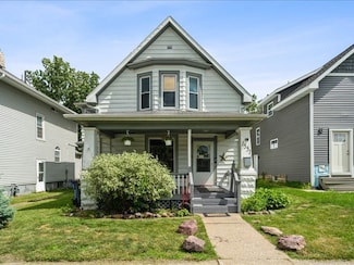 1551 C Ave NE, Cedar Rapids, IA 52402