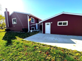 2131 2nd Ave E, West Fargo, ND 58078