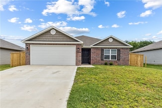 2409 S Silver St, Siloam Springs, AR 72761