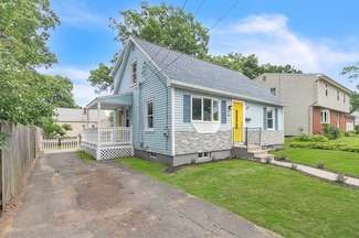 153 Savoy Ave, Springfield, MA 01104