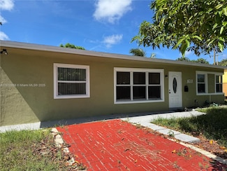 1611 NE 32nd Place, Pompano Beach, FL 33064