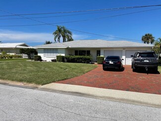 227 Howard Dr, Belleair Beach, FL 33786