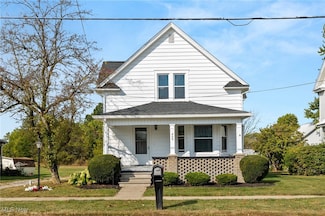 439 N Main St, Polk, OH 44866