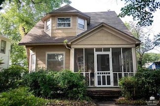 626 Moro St, Manhattan, KS 66502