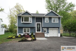 32 Kline Blvd, Colonia, NJ 07067