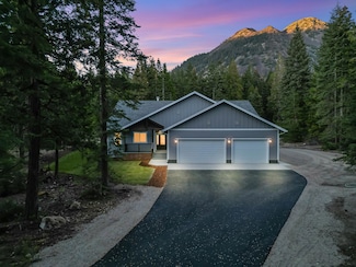 457 Skyview Rd, Mount Shasta, CA 96067