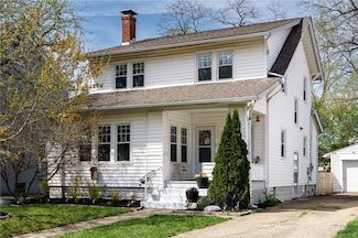 146 S Kensington Place, Springfield, OH 45504